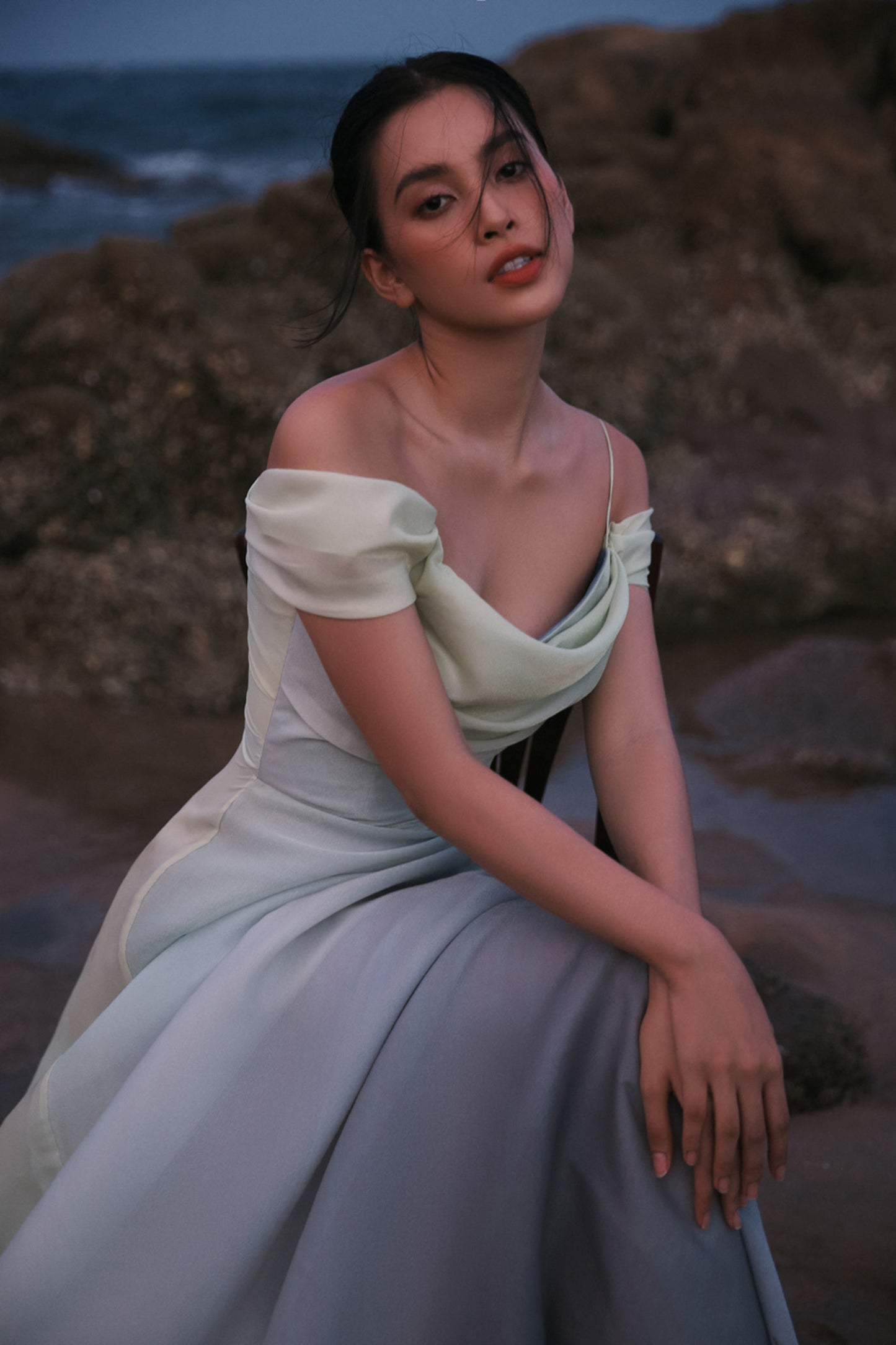 Olwen Dress - Luxury Midi Prom Dress