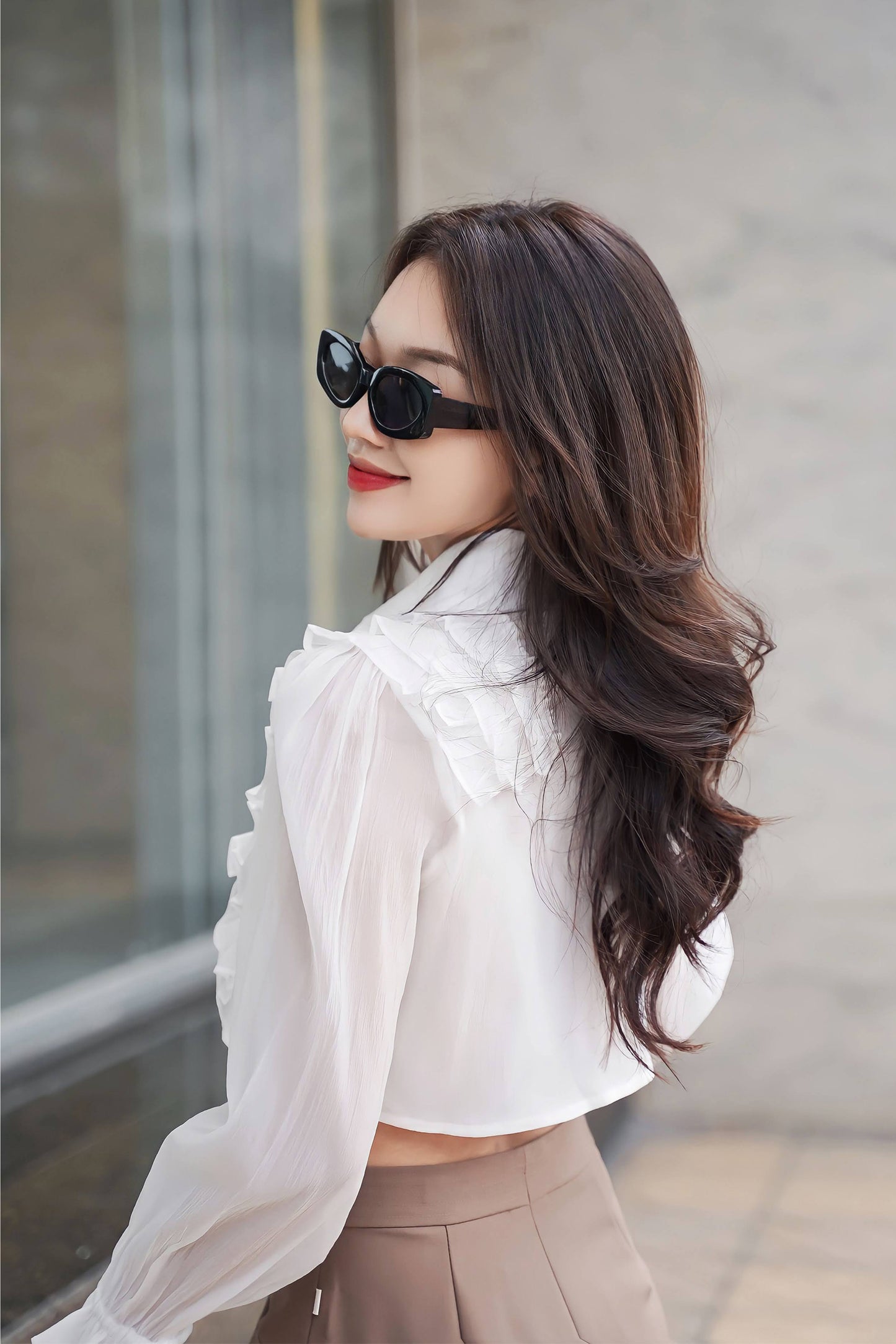 Lyna Shirt - Crop Top With Long Sleeves And A Unique Collar Design