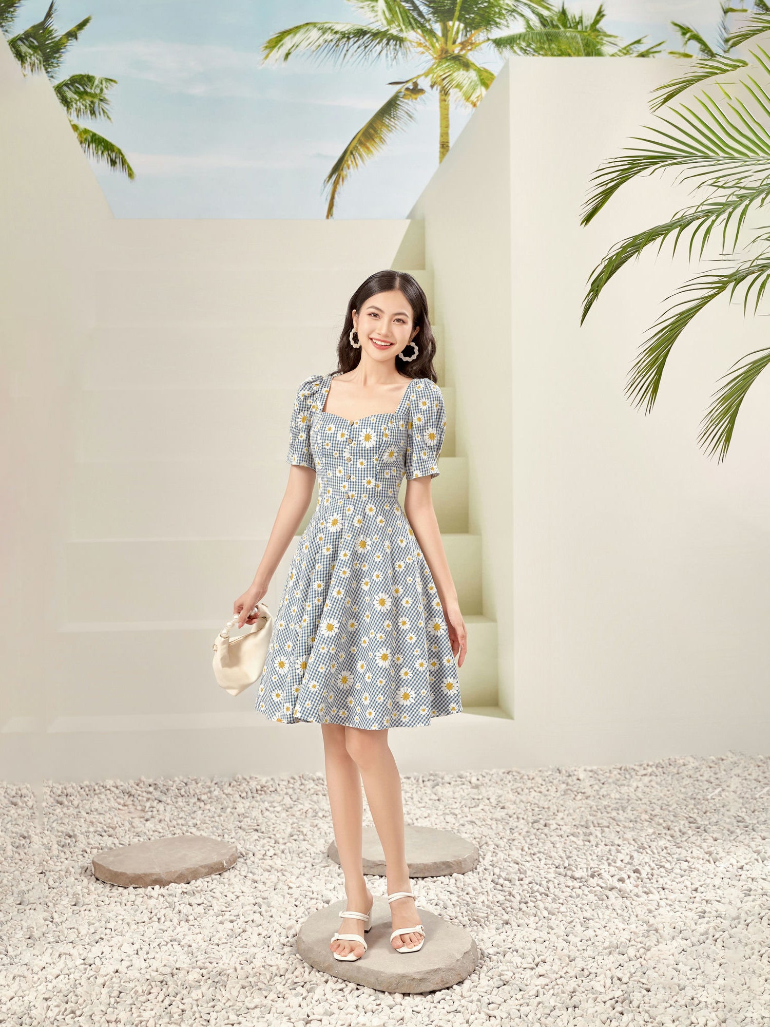 Sweetheart Neckline Dress With One-Row Button Blue / L Sweetheart Neckline Dress With One-Row Button Blue / L