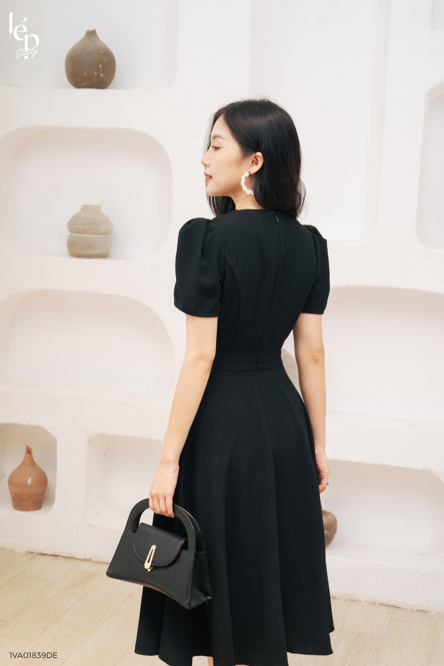 Black V-Neck Midi Dress - Dat'choice | A Designer V-Fashion Store
