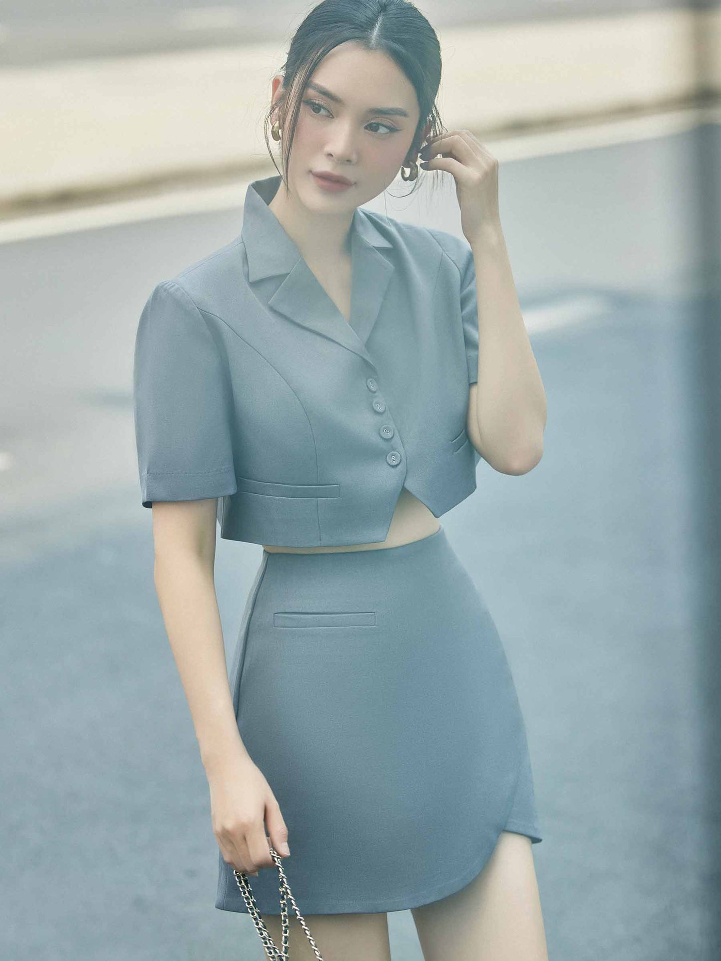 Lame Skirt - Youthful and Elegant, Suitable For Office Wear