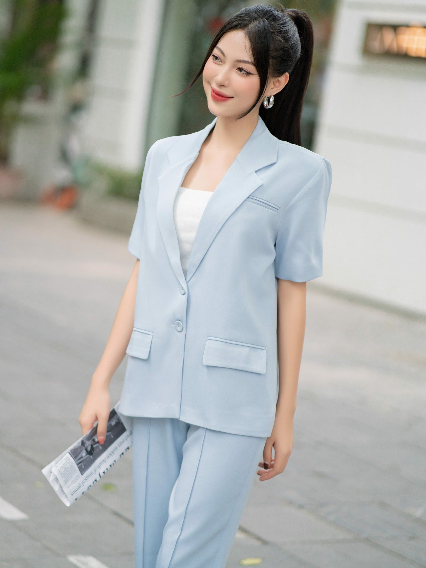 Jiso Vest - Basic Short-Sleeved Vest With A Sleek Office Style, Elegant Silhouette
