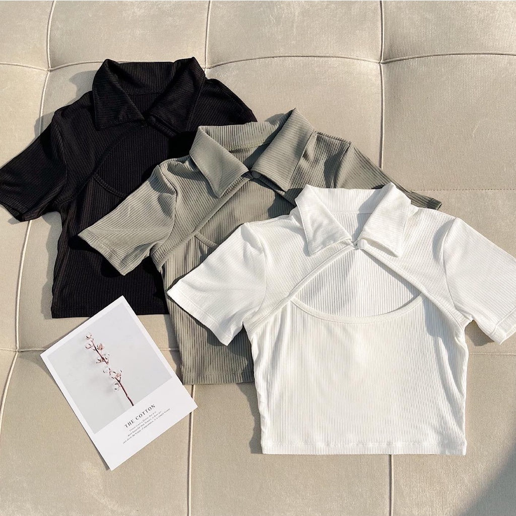 Short Sleeve Split Collar And Buttons Crop Top