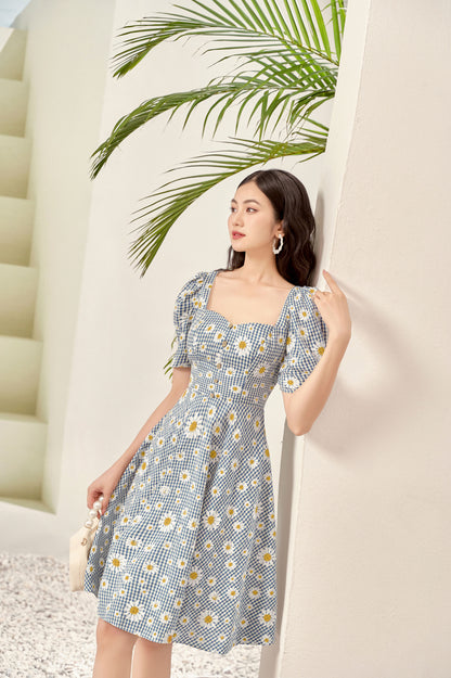 Sweetheart Neckline Dress With One-Row Button Blue / S